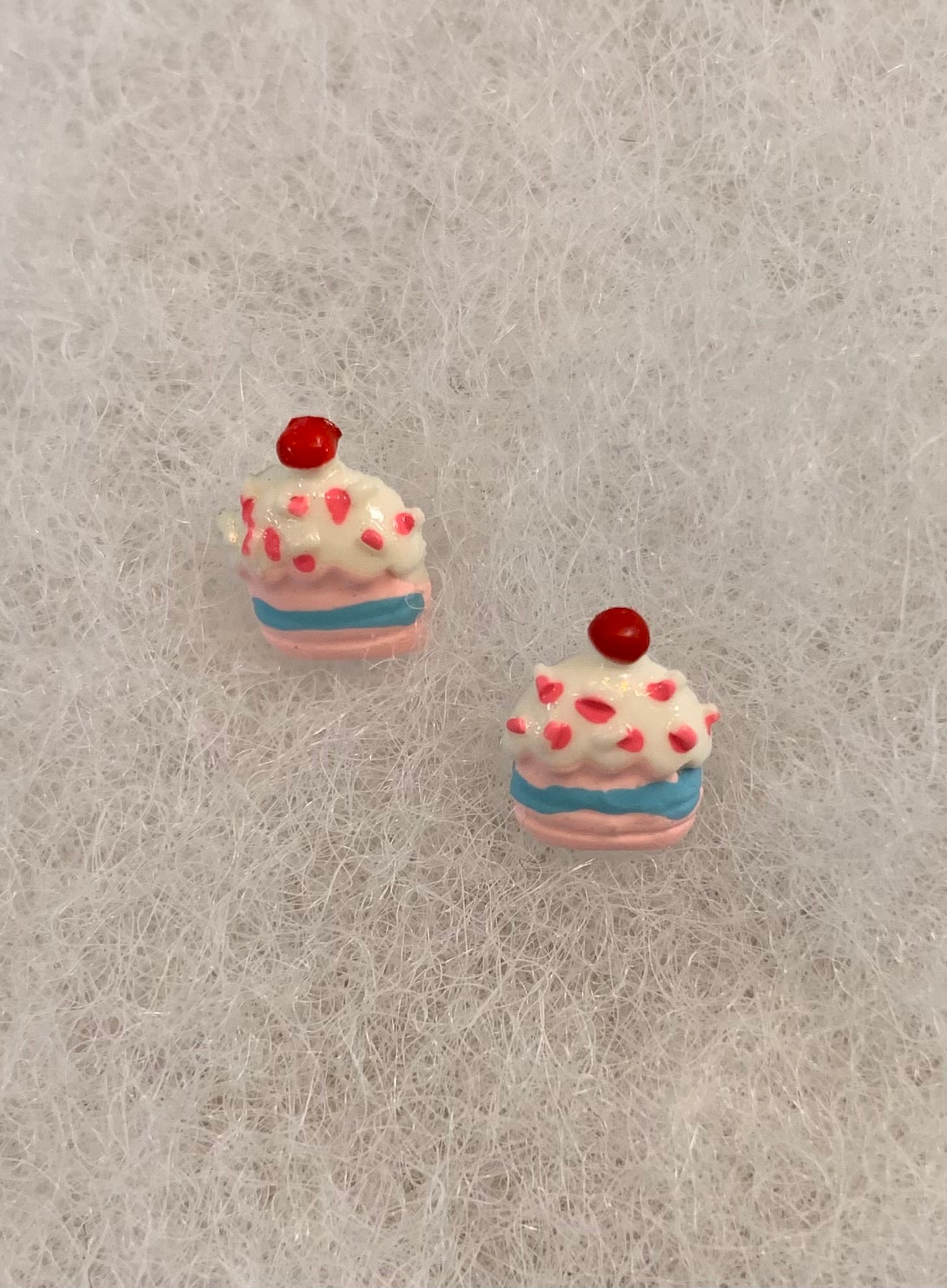 Bijoux Doigts de fée- boucles d'oreilles- cupcakes blanc et bleu